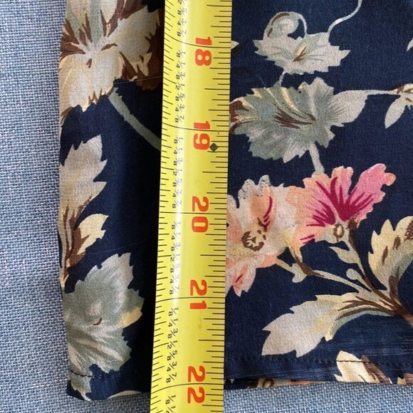 Orvis silk floral short sleeve button closure blouse top size S - Picture 8 of 8